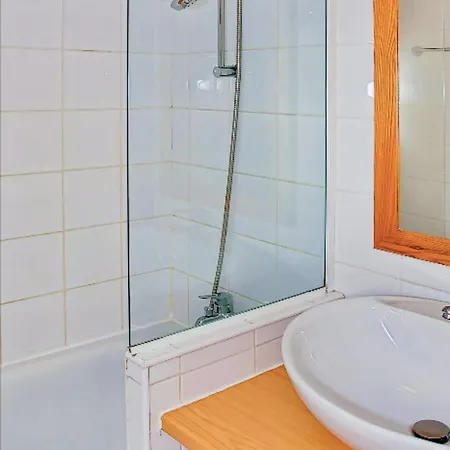 아파트 Near The Slopes